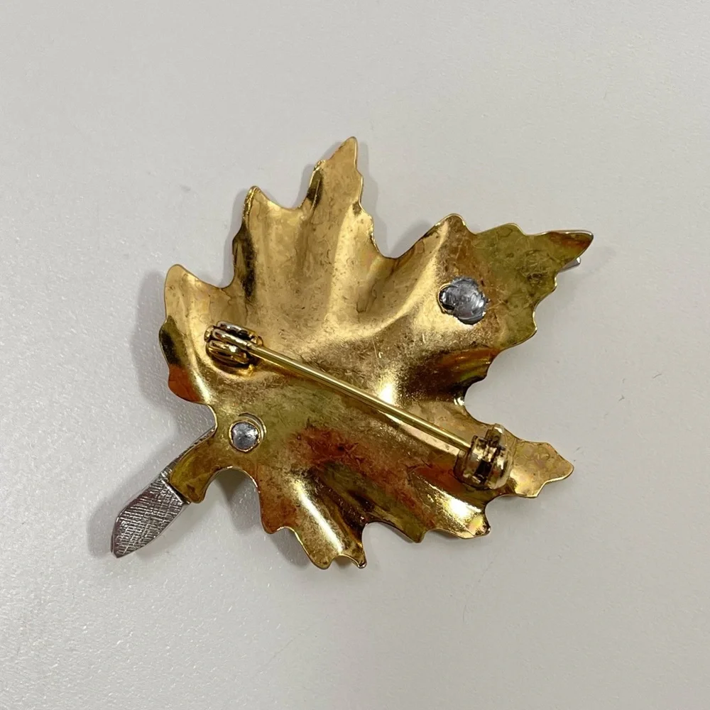 Vintage Mixed Metal Fall Autumn Leaf Boho Cottage Core Fairy Core Pin / Brooch